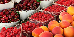 DPT_Active Packaging_Tyvek_Photo_Food_Cherries Raspberries Peaches_Content.jpg
